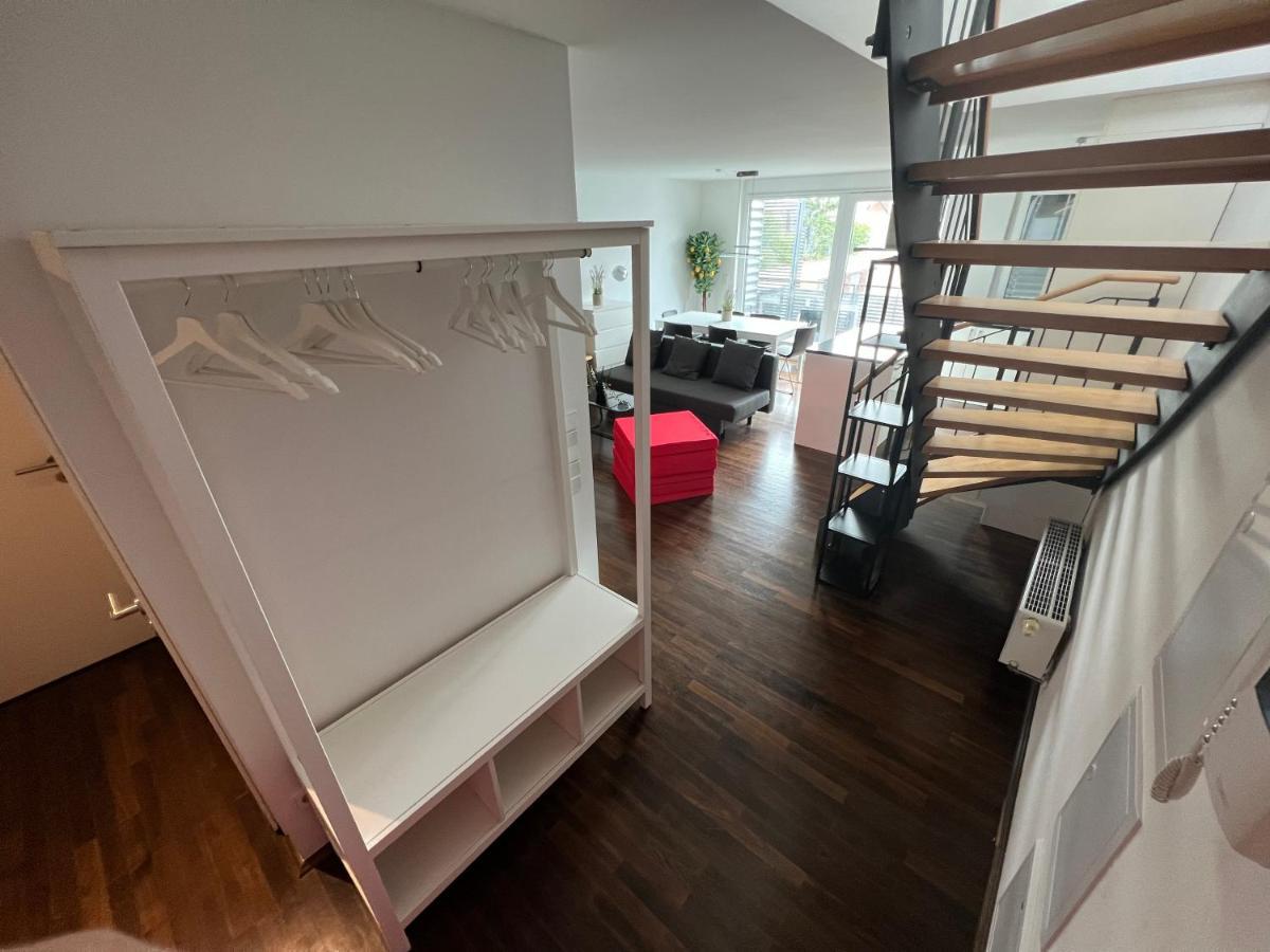 Penthouse-wohnung - Balkon - Dachterrasse - Zentrum Apartment *